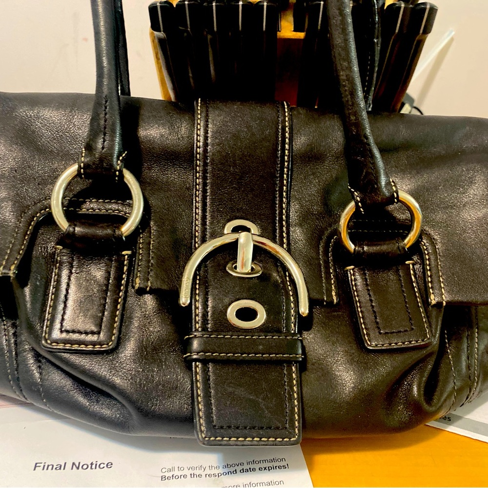Coach handbag.. 1oo%leather